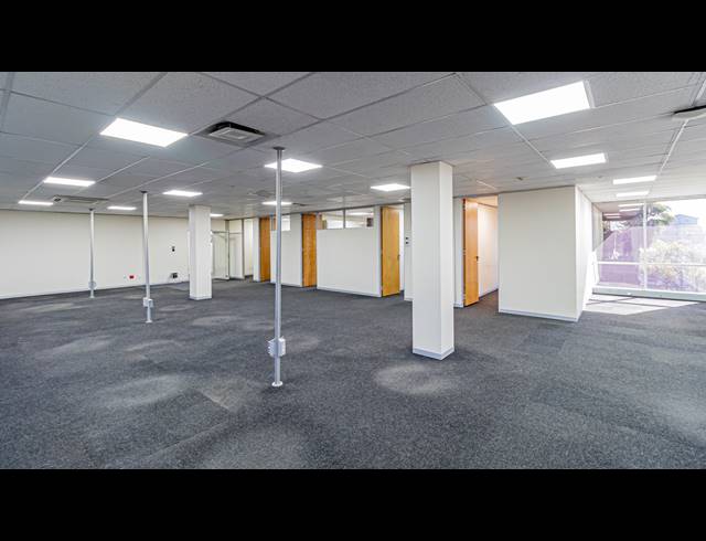 359M² OFFICE TO LET IN FERNDALE